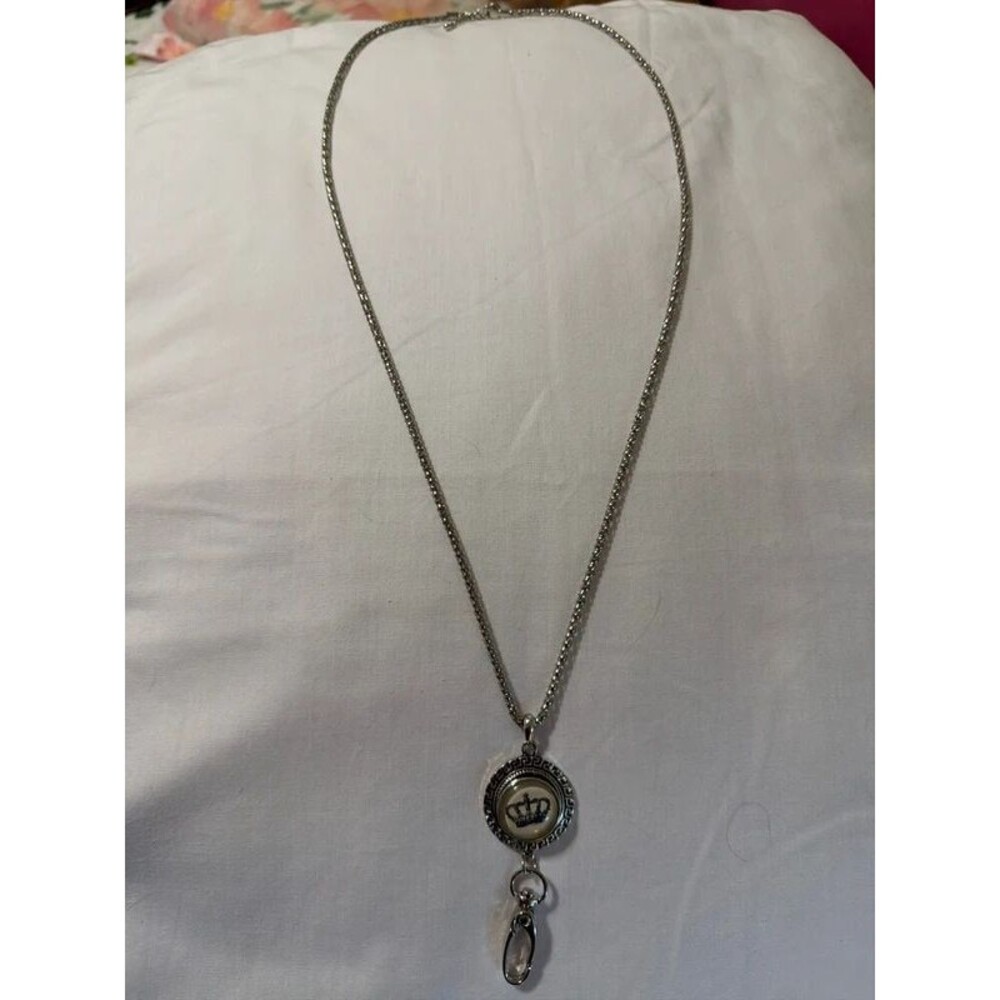 Interchangeable 20mm Snap Jewelry Lanyard Silver Tone Crown Badge Holder